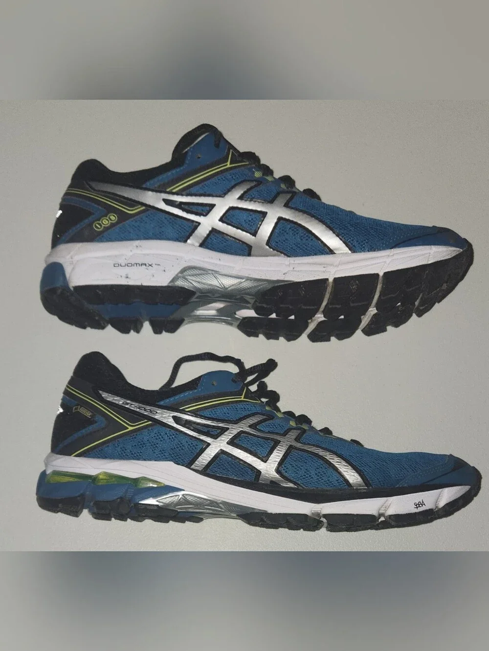 ASICS GT 1000 4 GTX Waterproof Running Shoes Men’s Size 10 US Good Condition